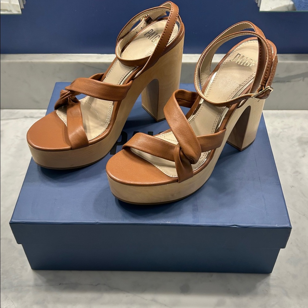 NWT Paige “Cayden” platform sandals - Picture 6 of 10